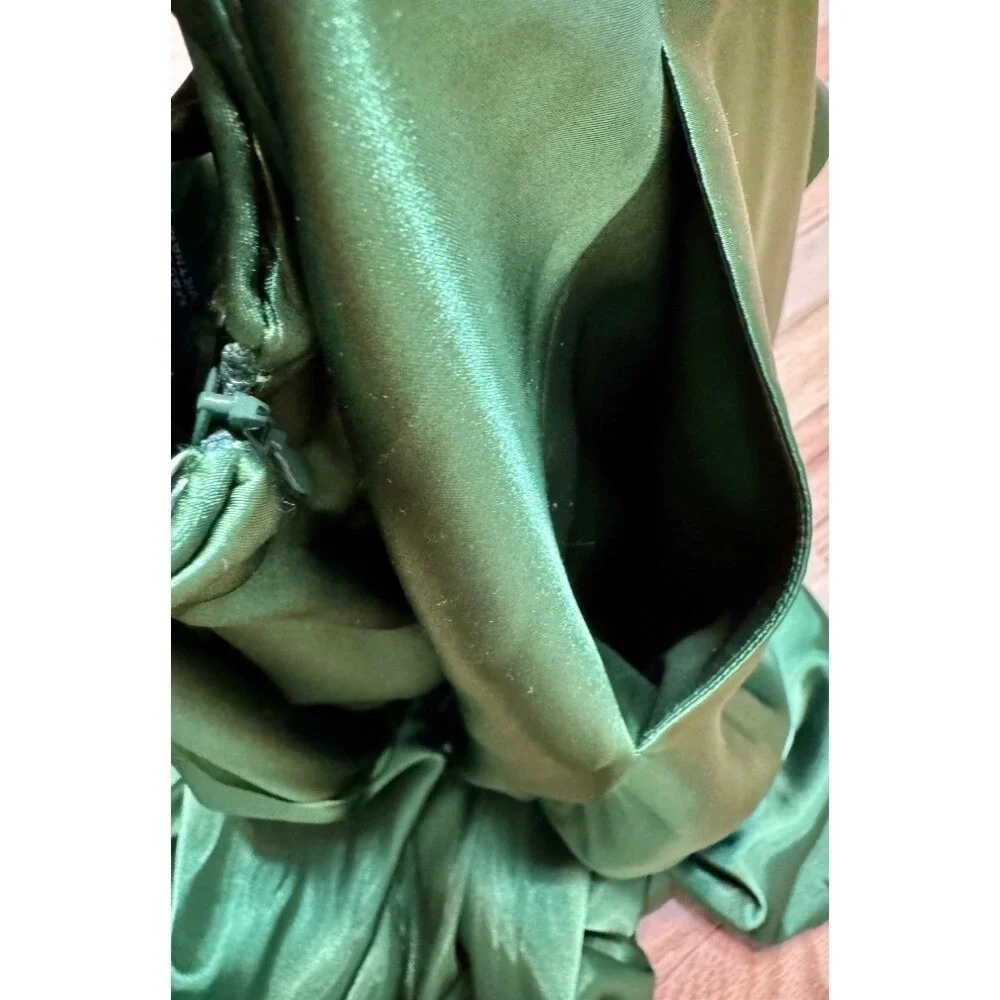 Blondie Nites Old Money Satin Halter Gown Women's Size 1 Coquette‎ Mermaidcore